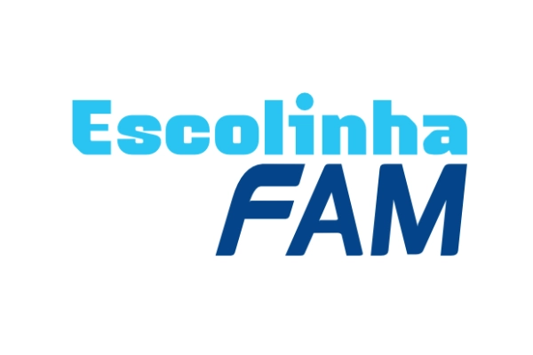 Escolinha na Praça